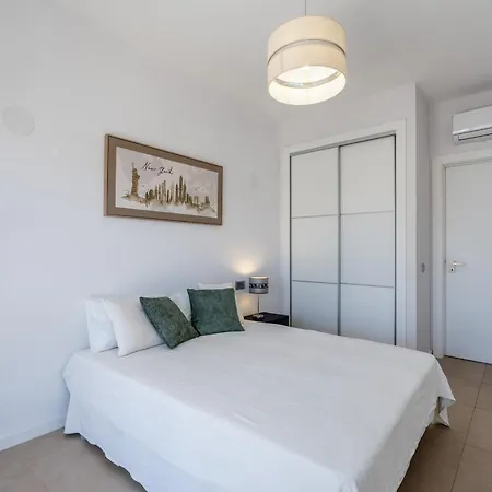 T2, Vista Rio, Piscina, Ac E Wifi - 6 Pessoas