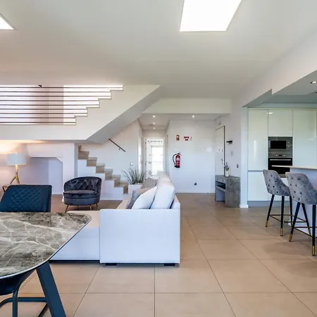 T2, Vista Rio, Piscina, Ac E Wifi - 6 Pessoas