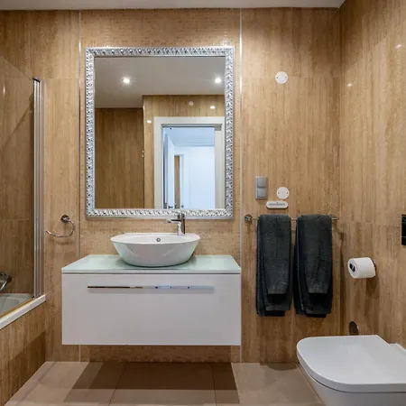 Appartement T2, Vista Rio, Piscina, Ac E Wifi - 6 Pessoas Alvor
