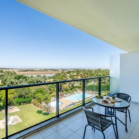 T2, Vista Rio, Piscina, Ac E Wifi - 6 Pessoas *
